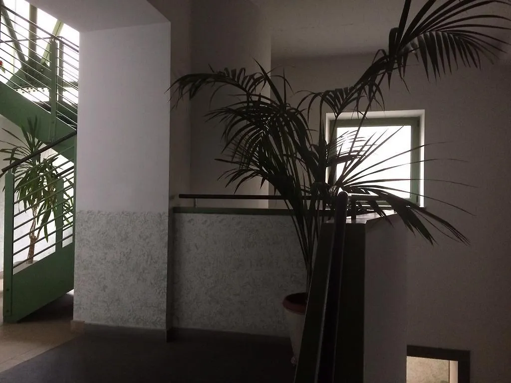 Gemini Studios Firenze 0*,  Italia